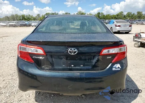 2014 Toyota Camry L z USA, uszkodzony, nr VIN 4T1BF1FK2EU749996